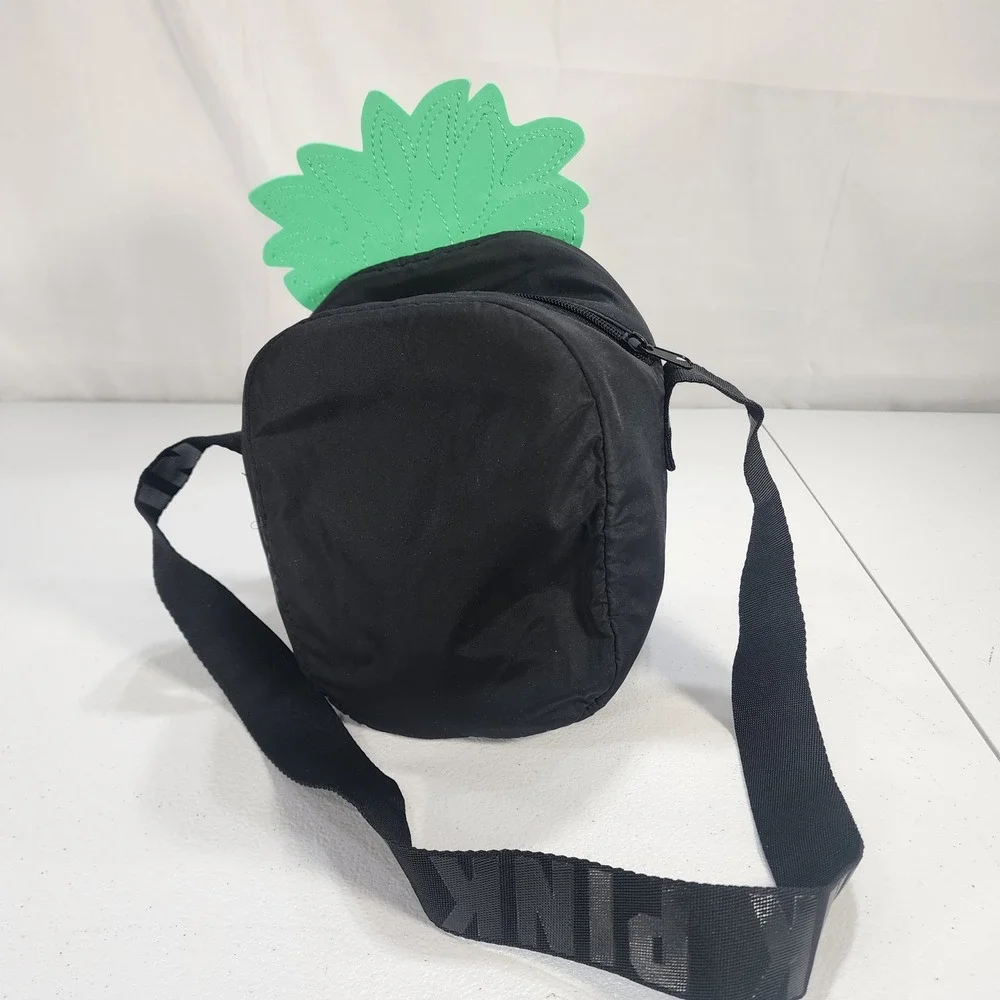 Victorias Secret PINK Pineapple Cooler Bag Insulated Vinyl Lining Black Yellow